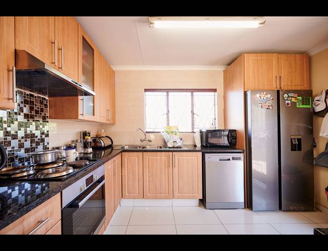 3 BEDROOM HOUSE FOR SALE IN VORNA VALLEY